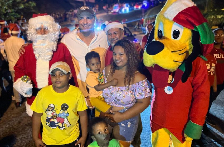  Caimitillo se llena de espíritu navideño: vecinos unidos en una alegre celebración