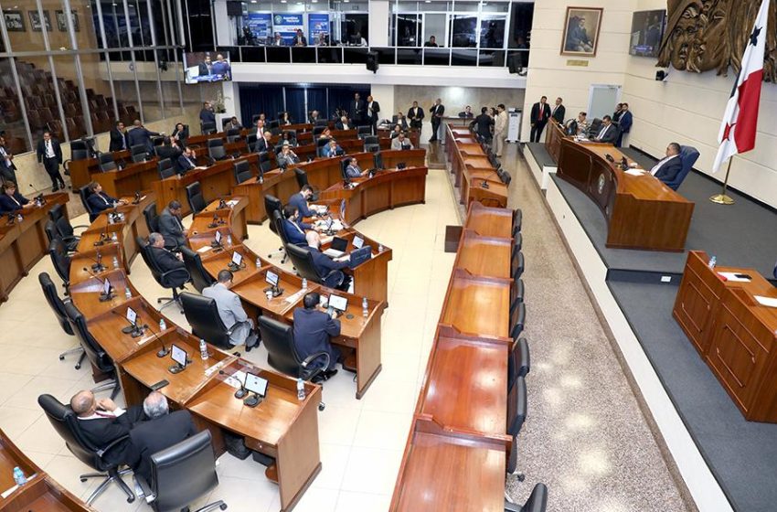  Asamblea aprueba en tercer debate ley que regula los medicamentos