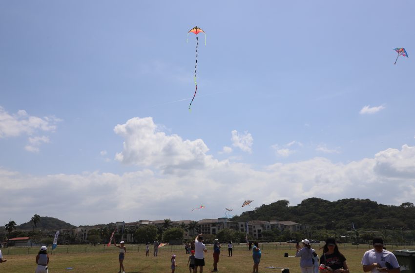  Festival de Cometas y Panderos promueve la integración y unidad familiar