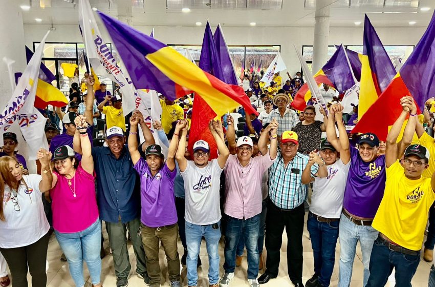  Chepo se viste con los colores del panameñismo para recibir al Vicepresidente Blandón