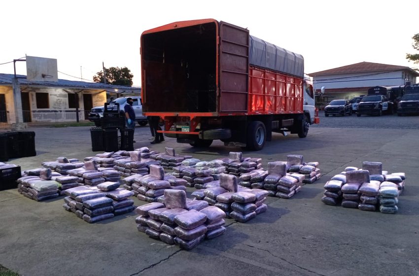  Decomisan 452 paquetes de droga ocultos en camión en Veraguas