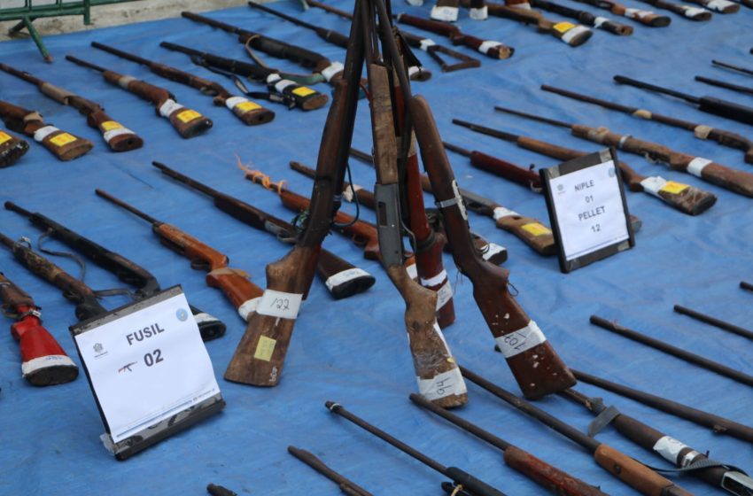  Destruyen 438 armas de fuego durante una ceremonia en la Policía Nacional