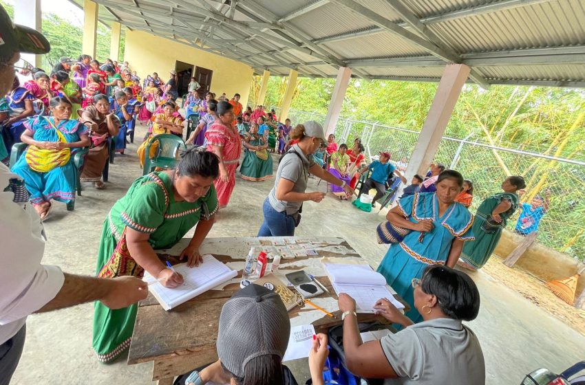  MIDES entrega ayuda social para beneficiarios de áreas de difícil acceso