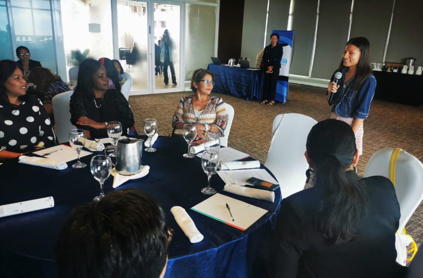 Alianza de Mujeres de Panamá y ONU Mujeres, presentan a diputadas y alcaldesas electas políticas públicas en favor de las mujeres
