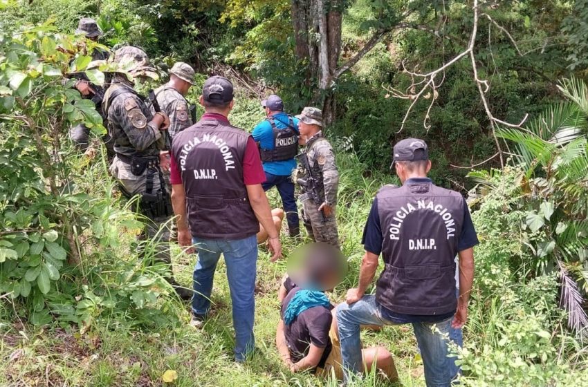  Policía aprehende a otras cuatro personas presuntamente implicadas en doble homicidio en Tonosí