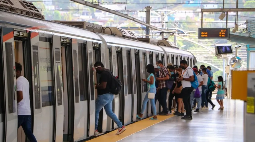  Policía aprehende a más de 1,400 personas por diversos delitos en el Metro de Panamá