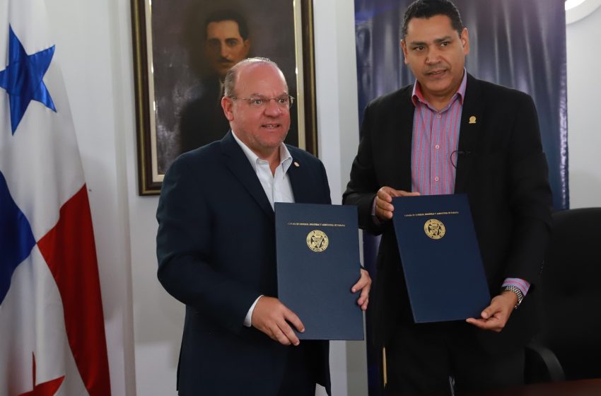  Cámara de Comercio y CAMCHI firman MOU en beneficio del crecimiento económico del país