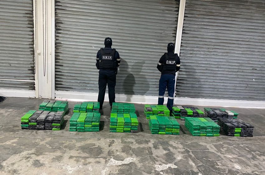  Policía incauta 500 paquetes con presunta droga tras la Operación Atraque