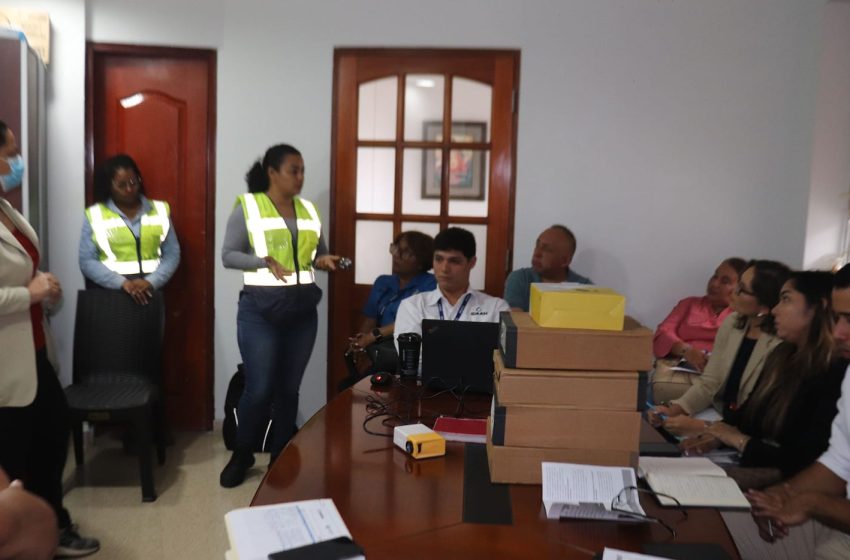  Junta Comunal de Ancón inicia diálogo con empresa contratista para mejorar el suministro de agua potable en Kuna Nega