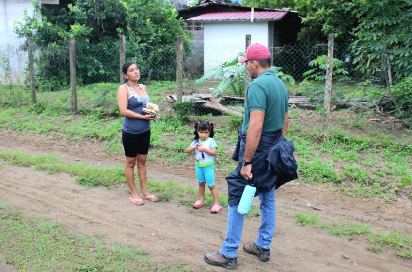  El Minsa inspecciona acueducto rural de Isla Cañas