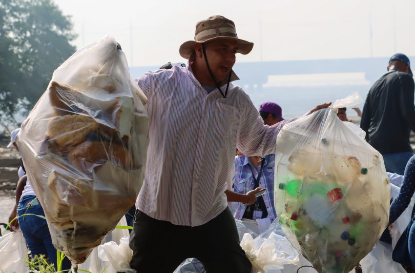  “Panamá se está ahogando en basura”, afirma el ministro de Ambiente en jornada de limpieza masiva