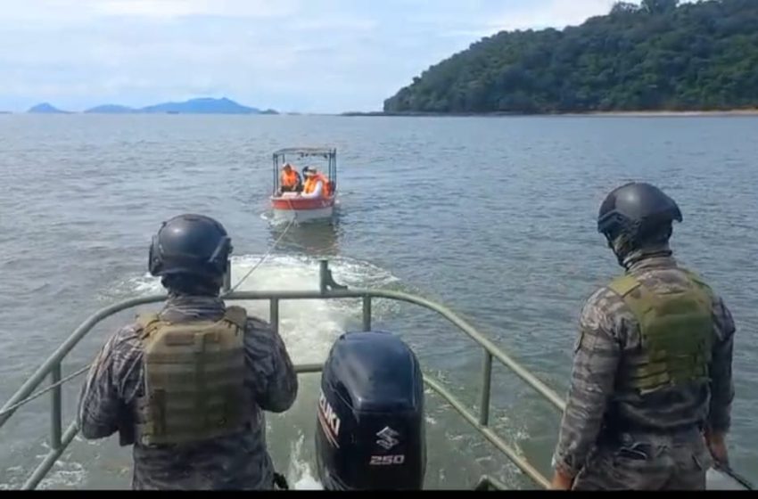  Rescatan a cinco tripulantes de una embarcación en aguas cercanas al Puente de Las Américas