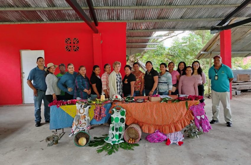  MIDA impulsa formalización de asociación de mujeres rurales en Capira