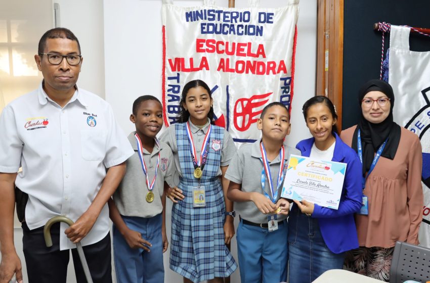  Estudiantes de Colón participan en el cierre del proyecto de robótica educativa ‘Aprendiendo con Blue Bot y Rugged Robot 2024’