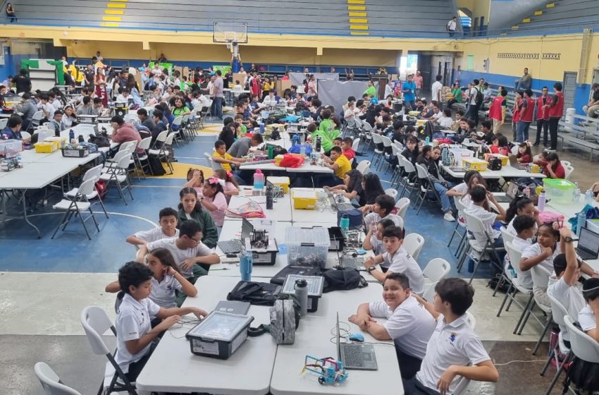  FUNDESTEAM catapulta a Panamá al cuarto lugar mundial en Olimpiadas de Robótica