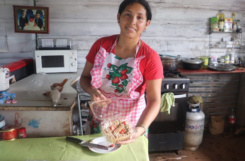  Orieli Figueroa, la madre pastelera, que con dedicación logró que sus hijos sean los mejores estudiantes de su colegio