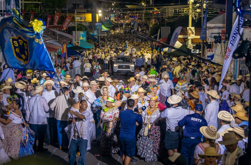  El Desfile de las Mil Polleras genera récord económico en la provincia de Los Santos