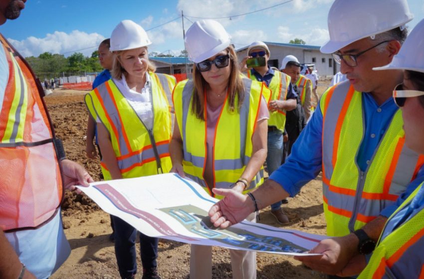  Autoridades supervisan avance en la construcción del nuevo Centro Femenino