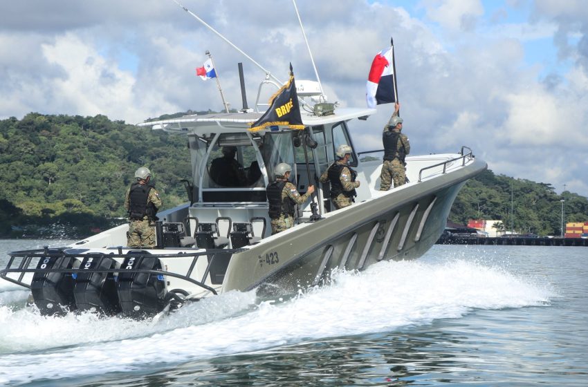  Naufraga embarcación en Guna Yala. Senafront continúa labores de búsqueda