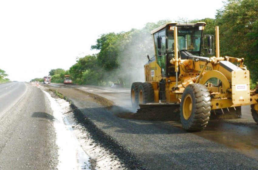  Ministro Andrade: Obras viales reactivarán la economía con miles de empleos