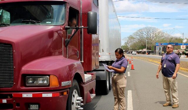  Aduanas retiene más de 600 mil dólares en mercancías con el operativo ‘Carnaval Sin Contrabando’