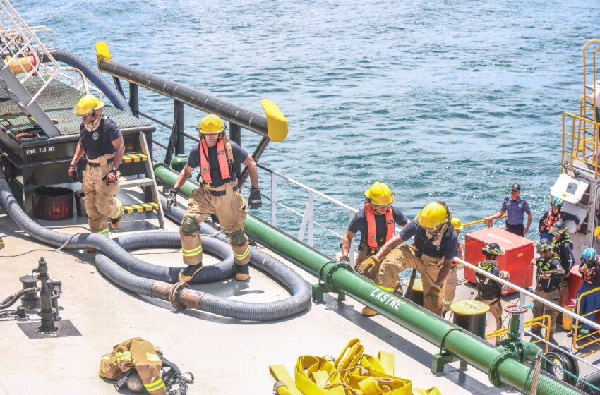 Canal de Panamá realiza simulacro de incendio en un buque en el Pacífico
