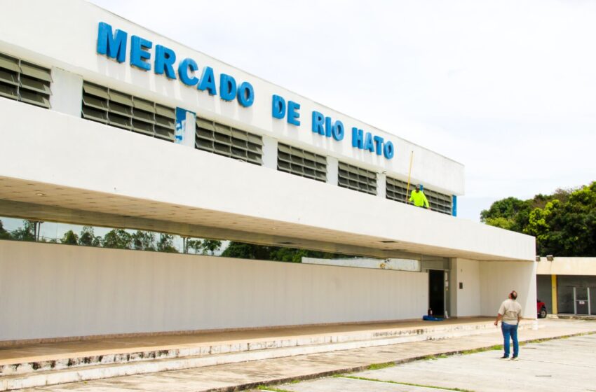 Evalúan Mercado de Mariscos de Río Hato para una nueva tienda del pueblo del IMA