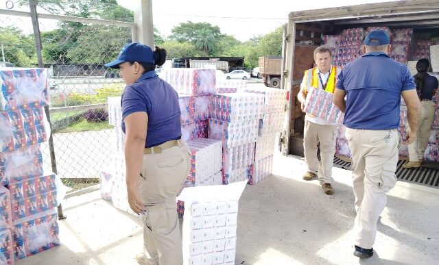 Aduanas retiene vehículo con mercancía valorada en más de 112 mil dólares en Azuero