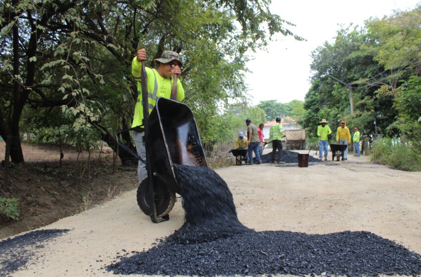 Tonosí avanza en mejoras viales con inversiones que superan los 682 mil dólares