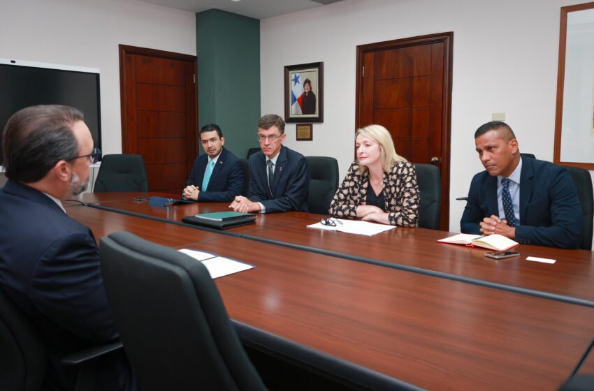 Panamá y Reino Unido estrechan vínculos para atraer inversión y expandir comercio