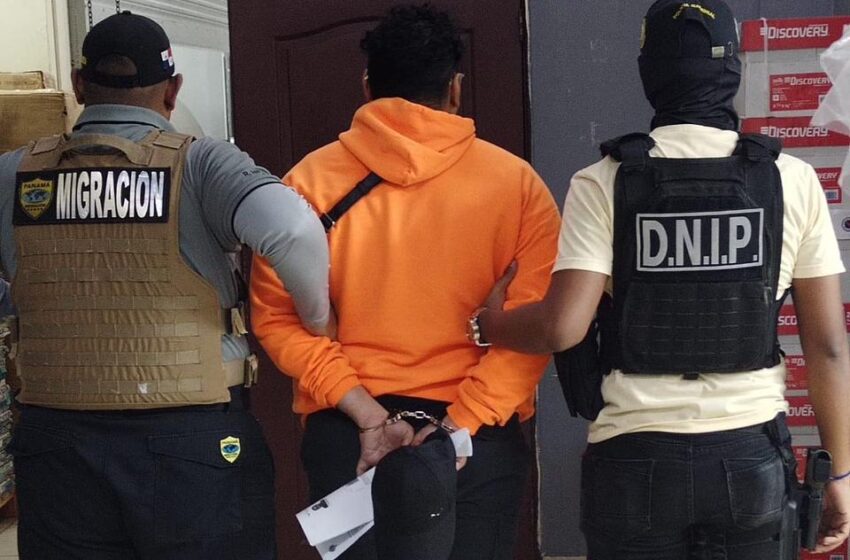  Ciudadano requerido por estafa es aprehendido en Migración
