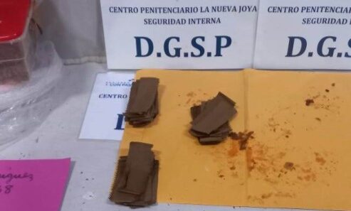 Custodios frustran ingreso de comprimidos de presunta sustancia ilegal en presas de pollo a La Nueva Joya