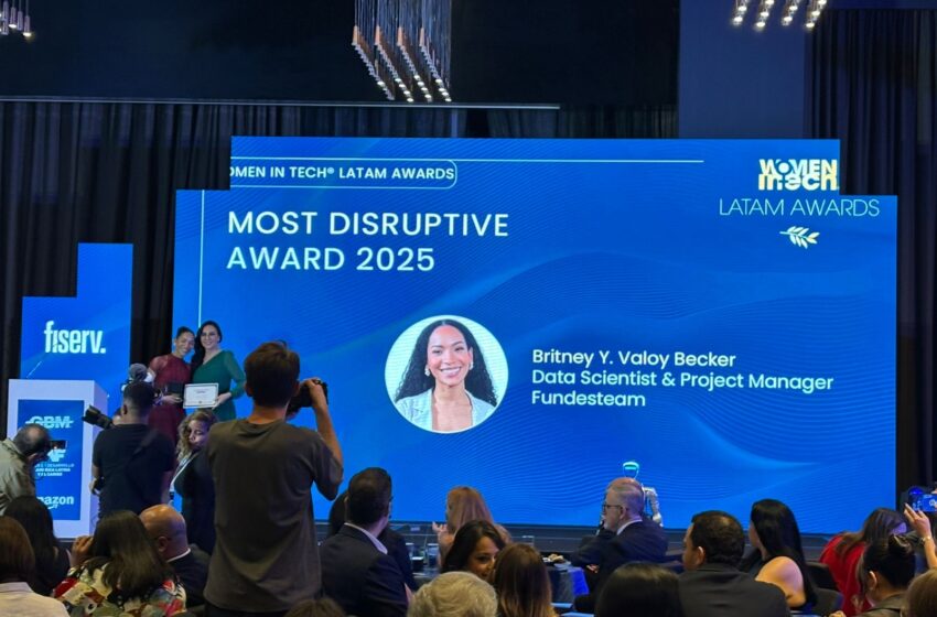 Coordinadora de STEAM Girls 360 de Fundesteam recibe premio internacional