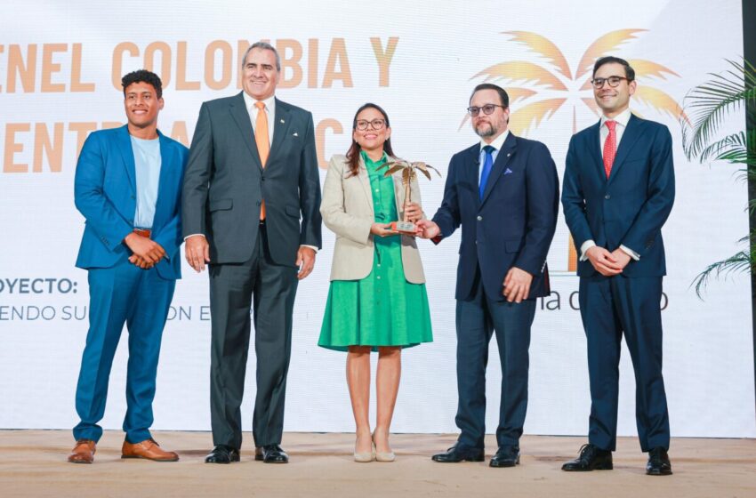  Gobierno y SIP resaltan el papel de la industria panameña en histórica gala de aniversario