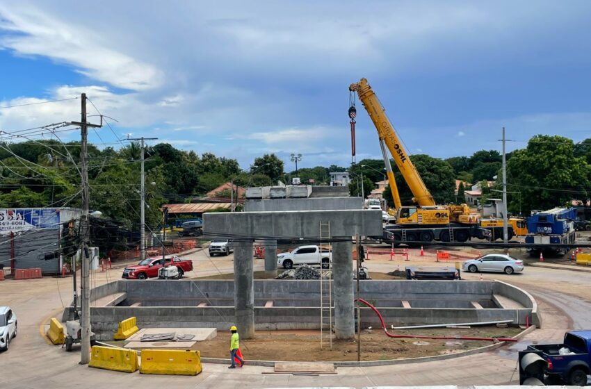 Intercambiador de Chitré alcanza un 80% de avance con instalación de vigas del viaducto