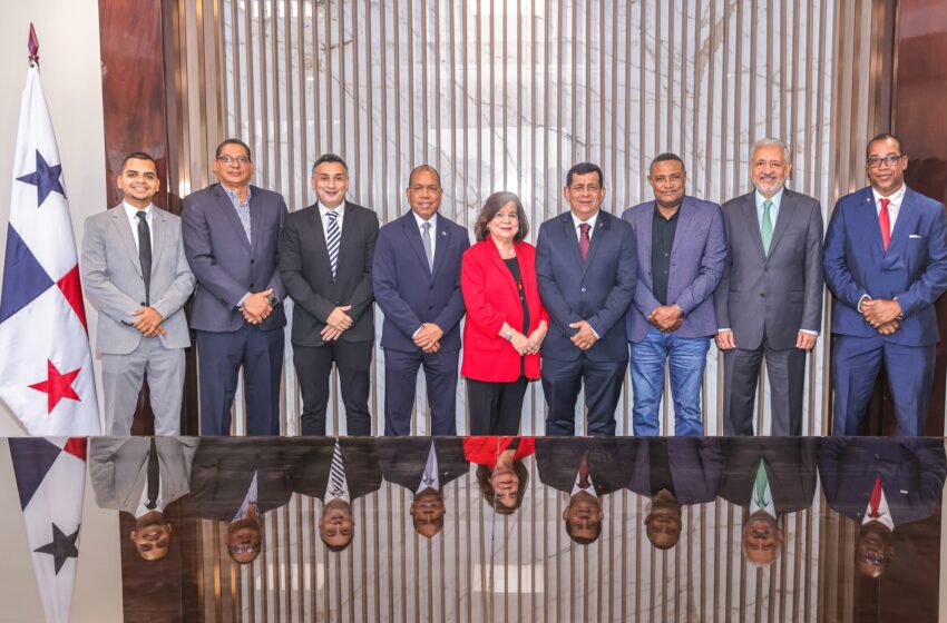  Canal de Panamá y Sindicato del Canal de Panamá y del Caribe acuerdan nueva convención colectiva para trabajadores profesionales