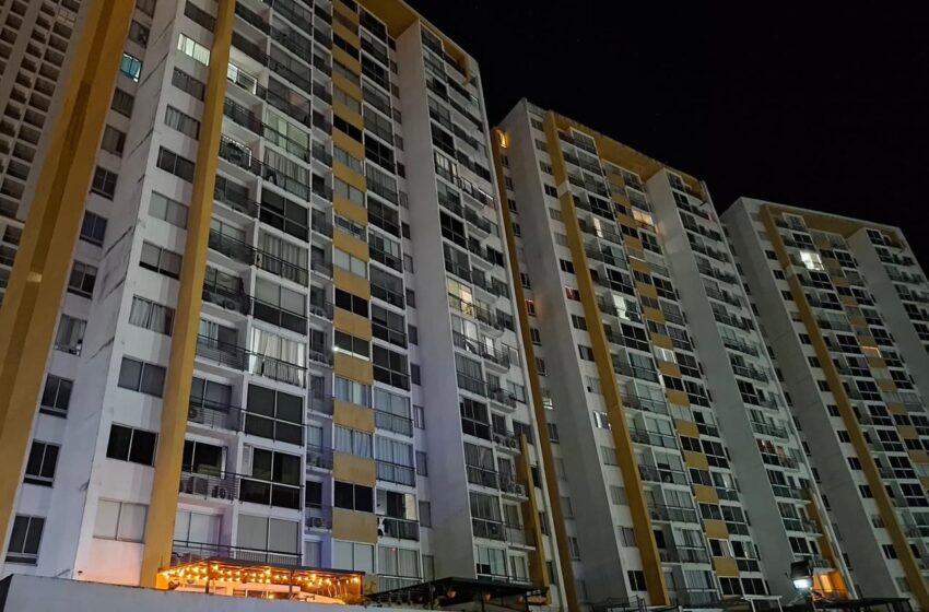  Explosión en edificio Alsacia Towers deja tres personas heridas