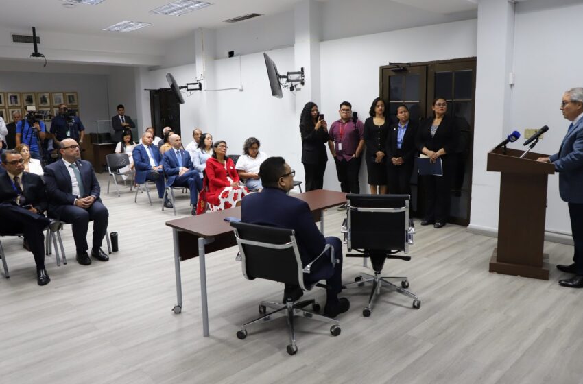 Defensoría del Pueblo acompaña la instalación de la Comisión que evaluará el desabastecimiento de medicamentos