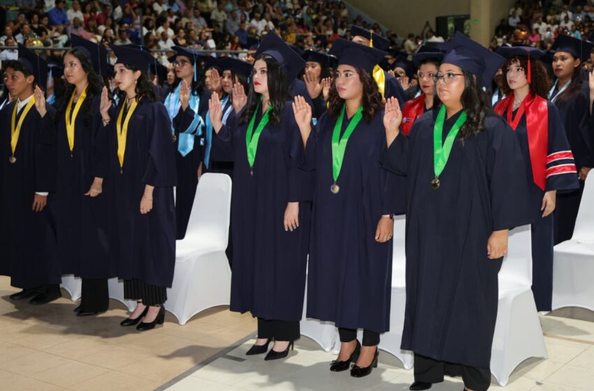 UDELAS gradúa a profesionales en educación y salud en Chiriquí