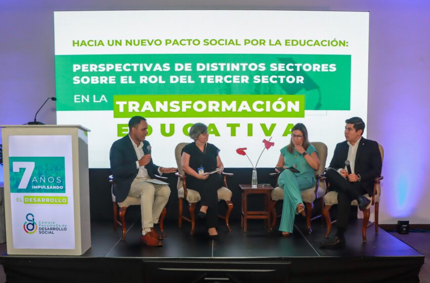 CAPADESO celebra su 7° aniversario con certificaciones, nuevo diplomado e investigación educativa
