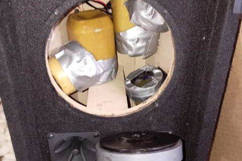  Detectan presunta droga camuflada en bocina durante inspección de envíos Courier