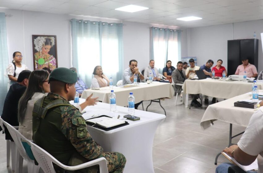 Instituciones coordinan acciones para reforzar la seguridad y el control pecuario en Santa Fe, Darién