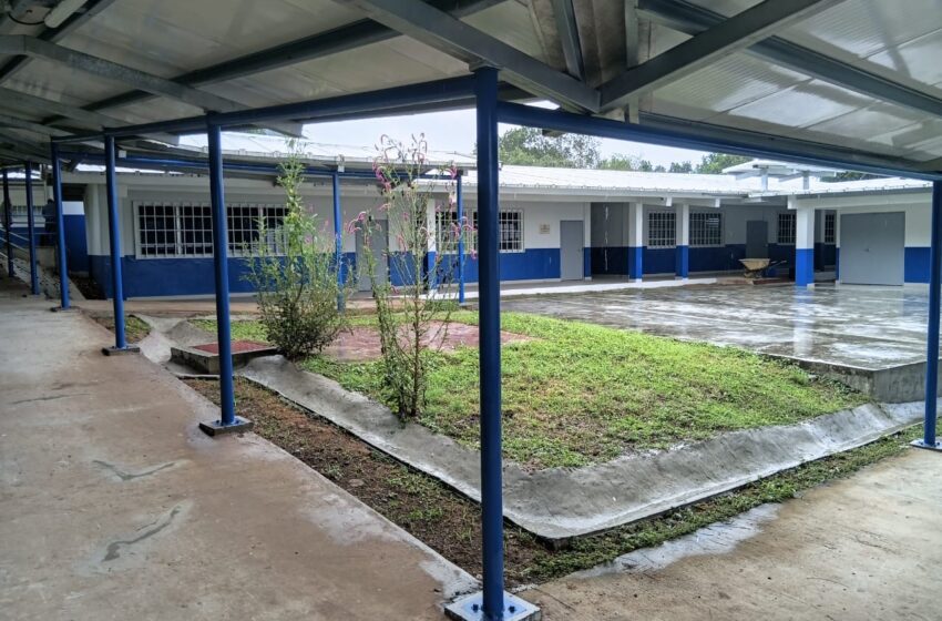  Avanza de forma positiva la construcción del Centro Educativo de Boca de Lara