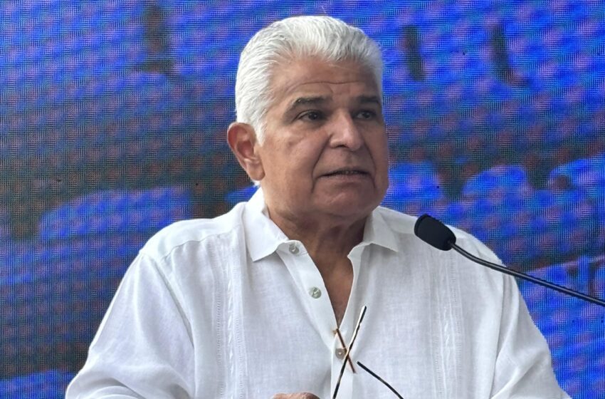  Mulino repasa la historia diplomática entre Panamá, China y Taiwán y afirma que no existe solicitud para abrir oficina taiwanesa