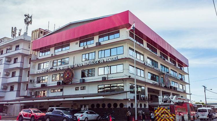  Bomberos refuerzan recomendaciones de seguridad para un hogar seguro durante la Navidad
