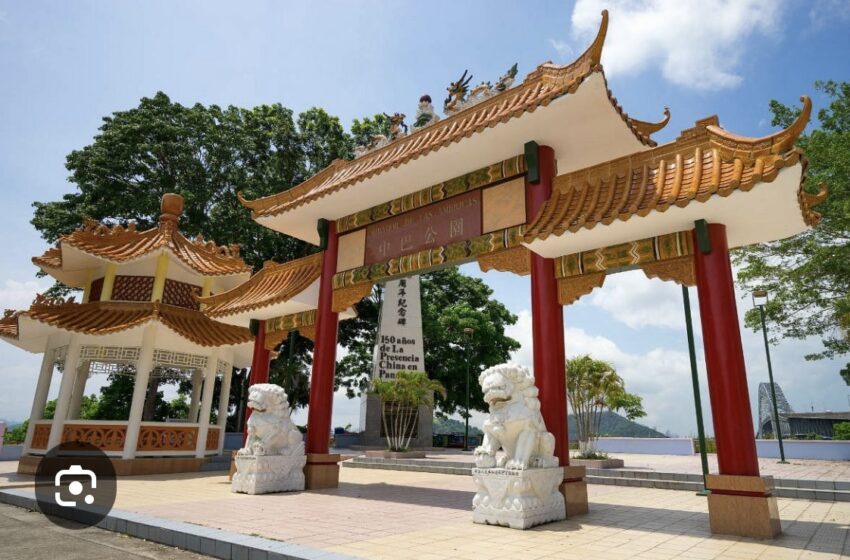 Gobierno Nacional ordena restauración inmediata de monumento de la comunidad china en el Mirador del Puente de las Américas