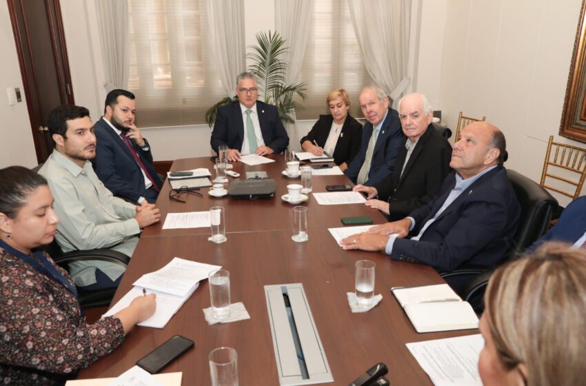  Panamá evalúa Plan País de cara a su participación en la Copa Mundial de la FIFA 2026