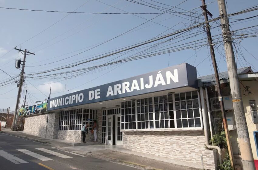  Concejo Municipal de Arraiján sesiona sin la presencia de la alcaldesa Stefany Peñalba tras demolición de estructura
