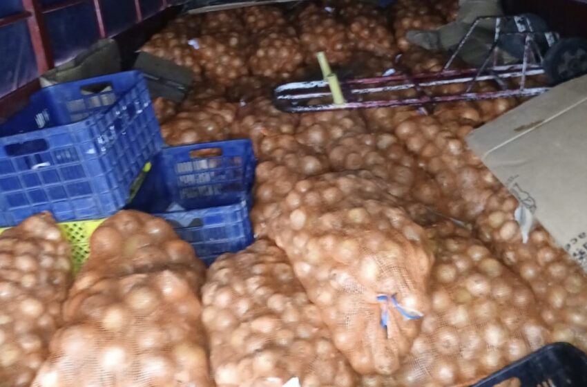  Camión con más de 200 bolsas de cebolla de presunto contrabando es retenido en Chiriquí