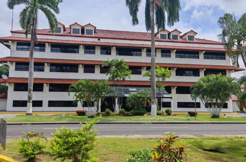  UDELAS fortalece su infraestructura académica con más de 30 proyectos de modernización y expansión